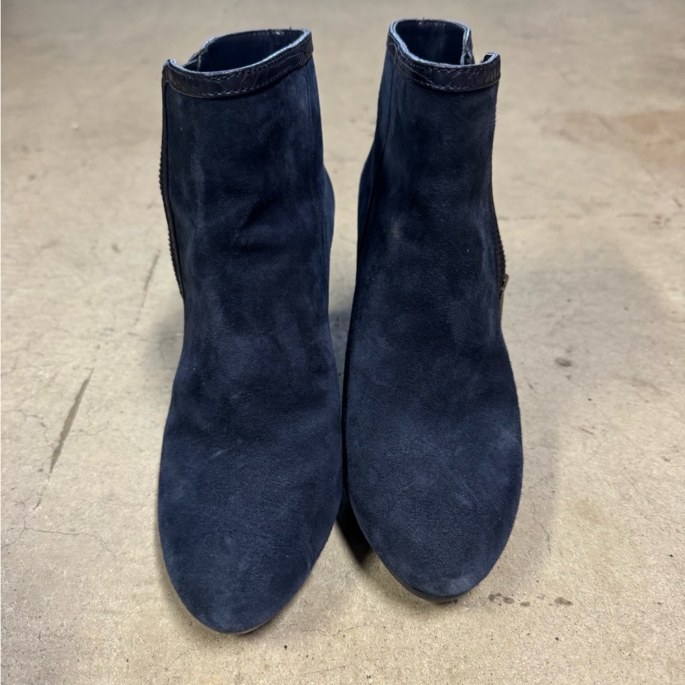 Women's Suede Ankle Boots - Navy